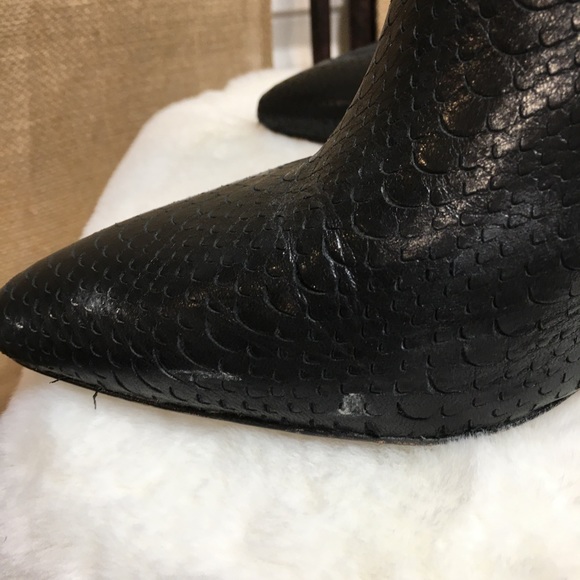 “BCBG-MAXAZRIA” WOMENS VADANS BLACK LEATHER SNAKE PRINT ZIPPER ANKLE BOOTS – 8 1 - Picture 7 of 12